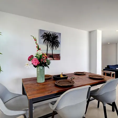 Madrid Boulevard Apartment *